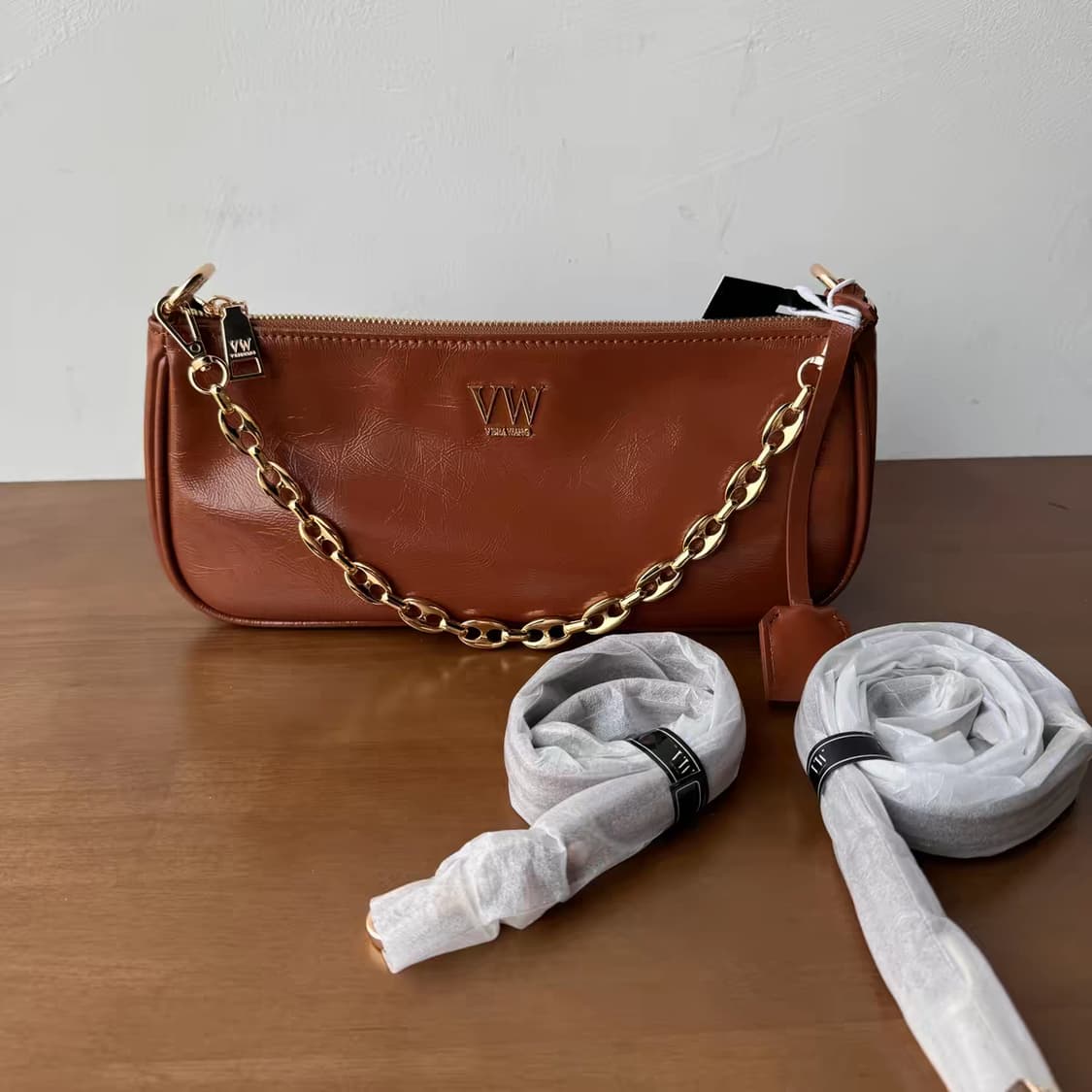 verawang 베라왕 토트백 상품이미지1