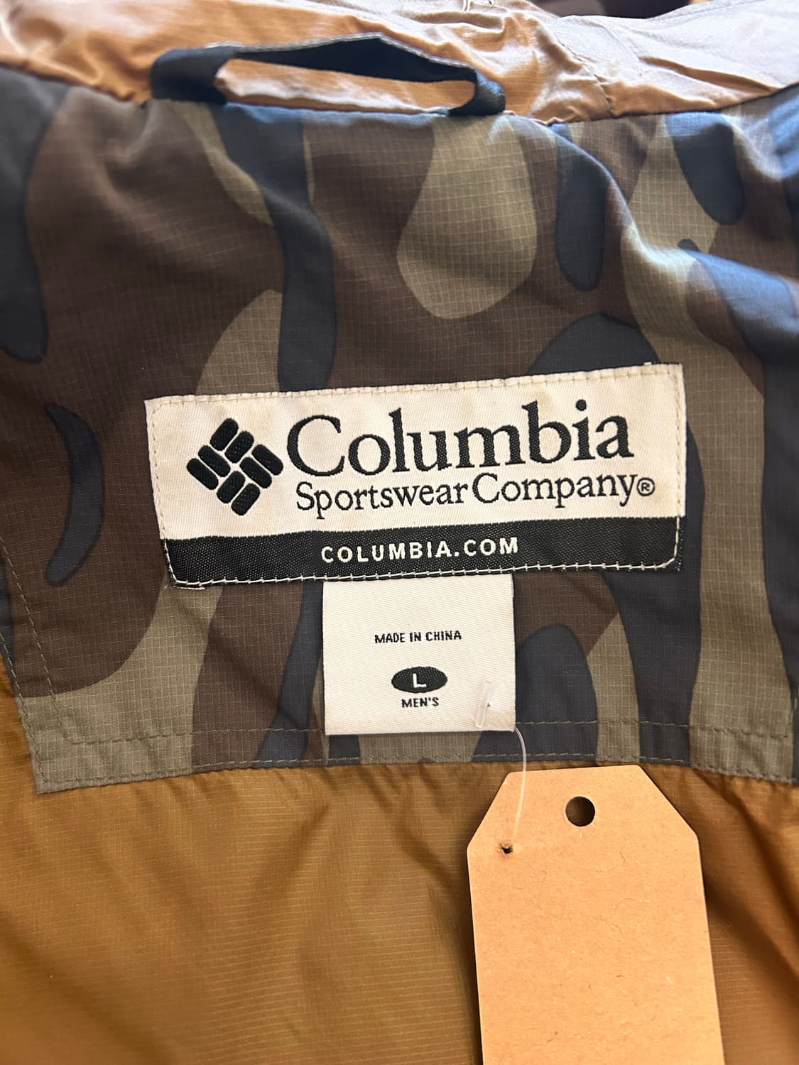 콜롬비아 카모플라쥬 패딩 상품이미지4