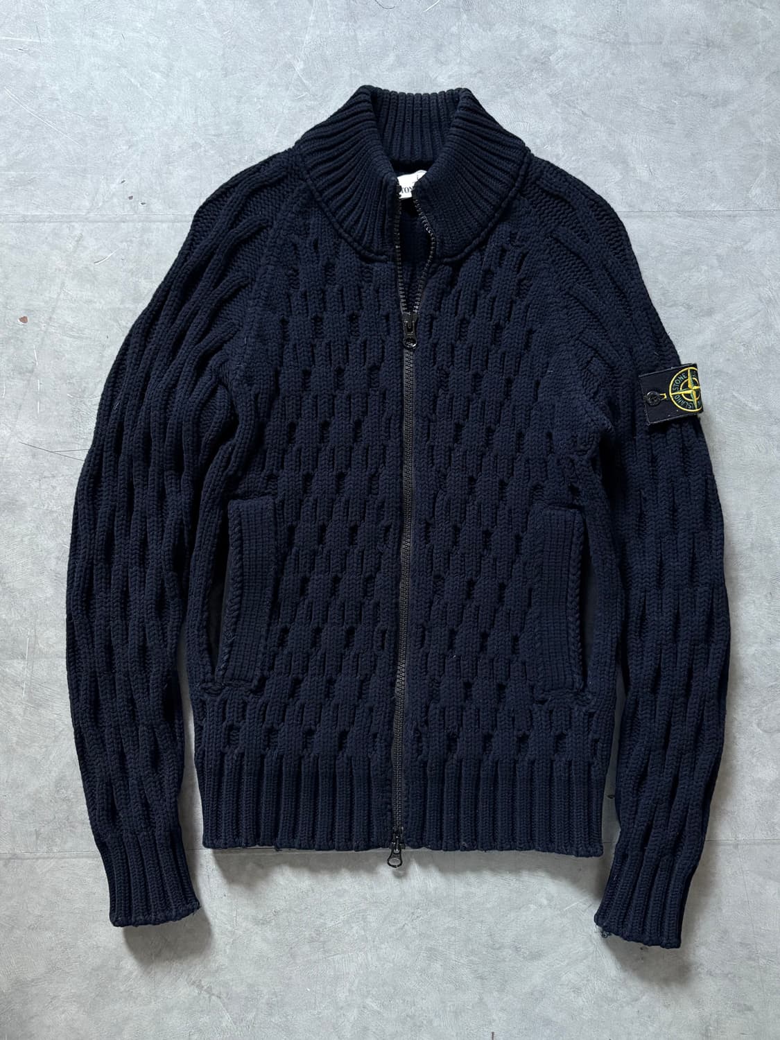 Stone-Island 스톤아일랜드 케이블 와펜 니트 집업  상품이미지1