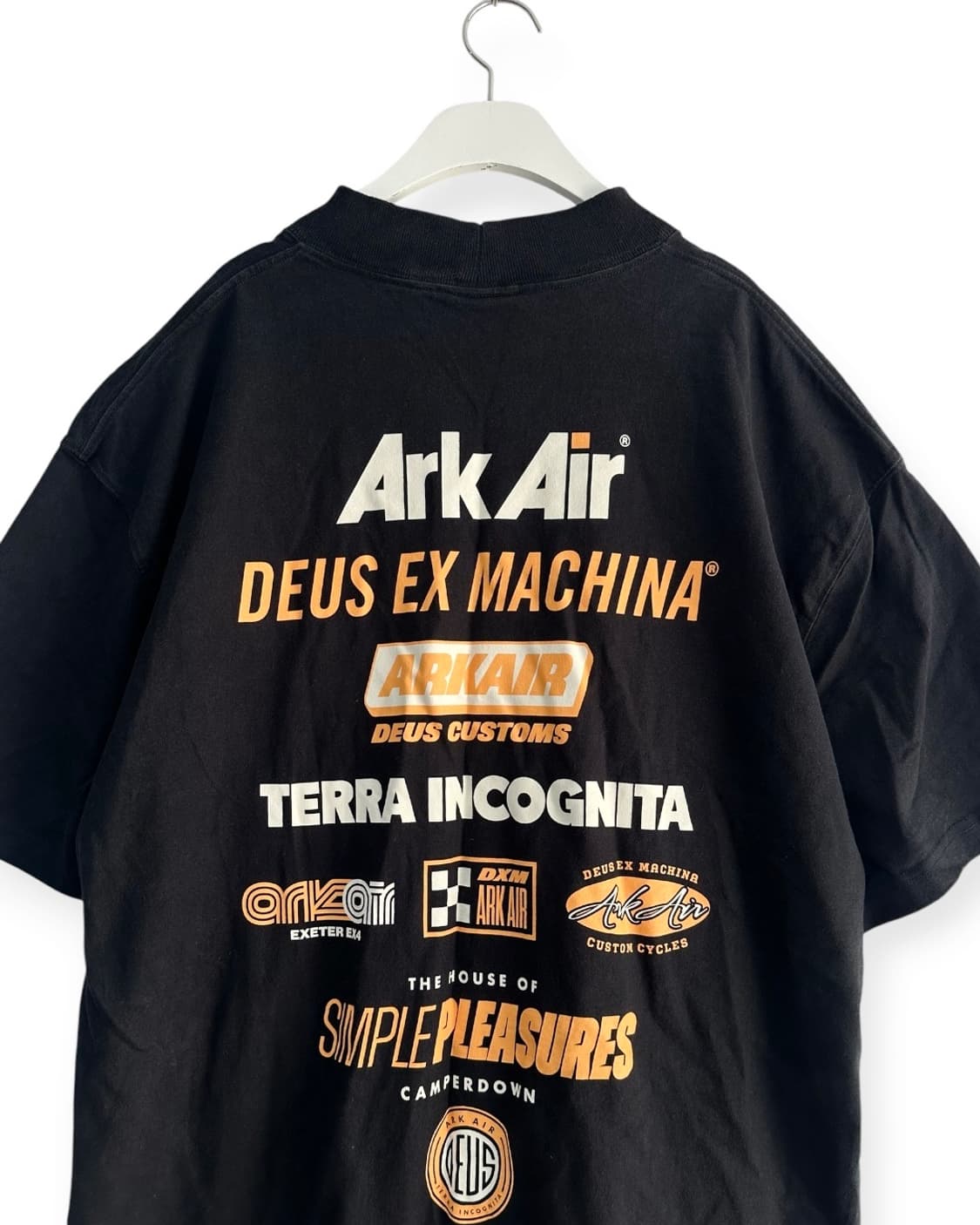 Ark Air 데우스 엑스 마키나 반팔티 상품이미지2