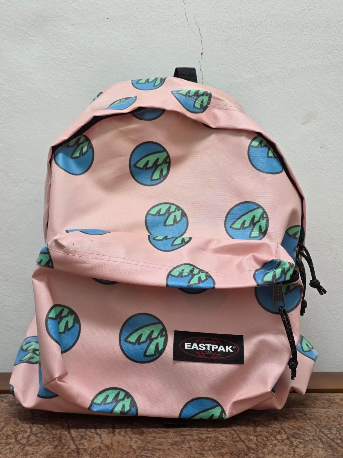 이스트팩 패디드 백팩 24L 상품이미지1