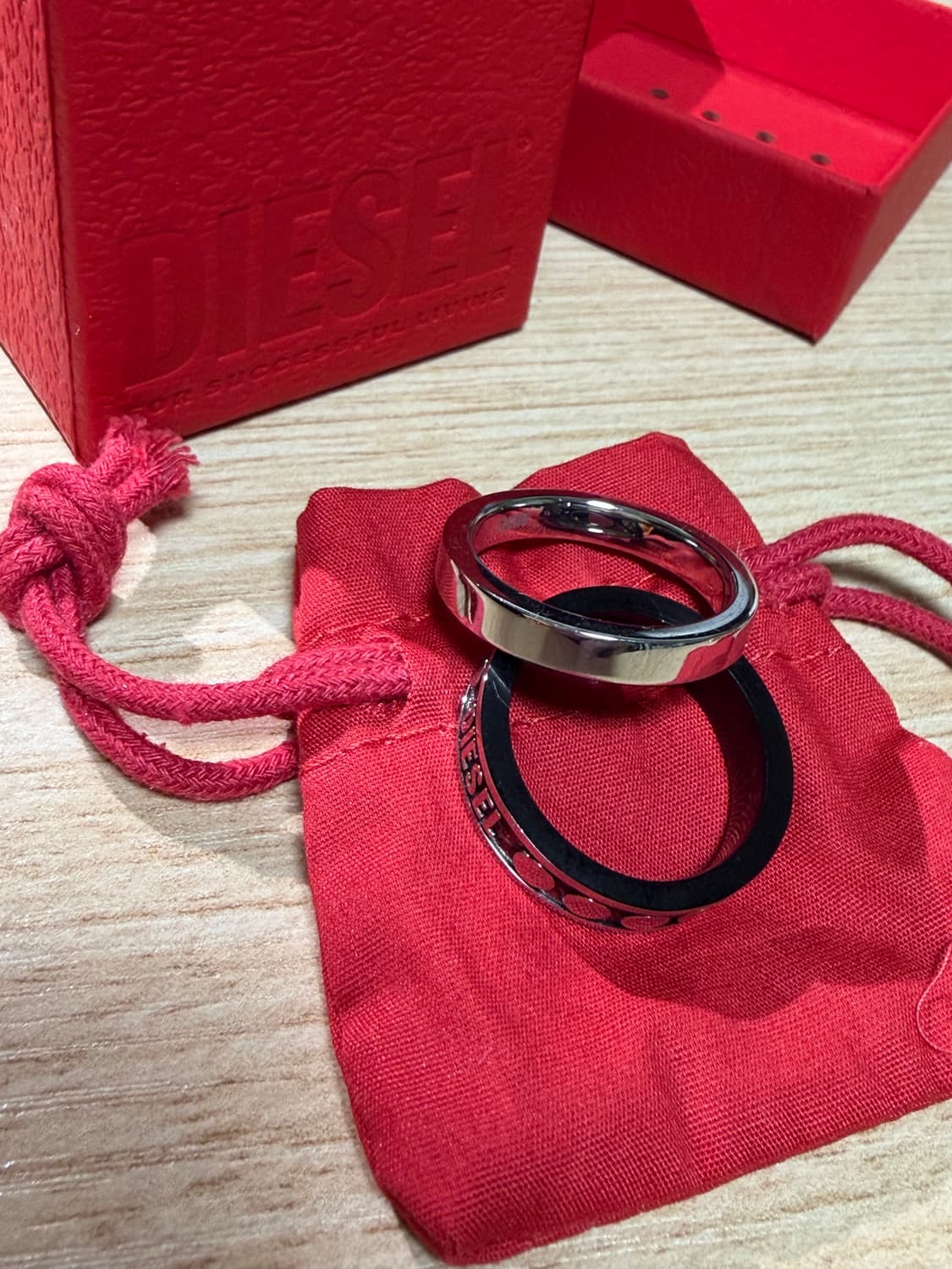 디젤 Dx1170 스테인리스 스틸 링 세트 실버 블랙 (2개 세트) 상품이미지1