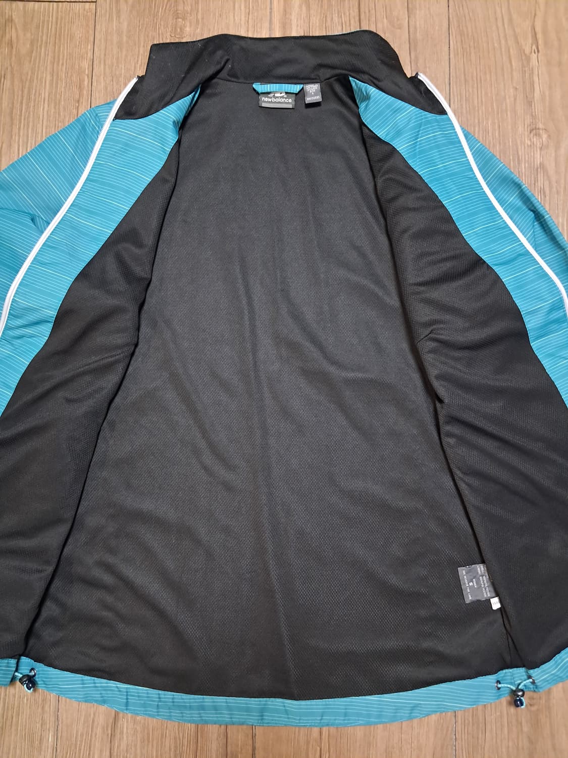 뉴발란스 여성 우븐 자켓 M 상품이미지6
