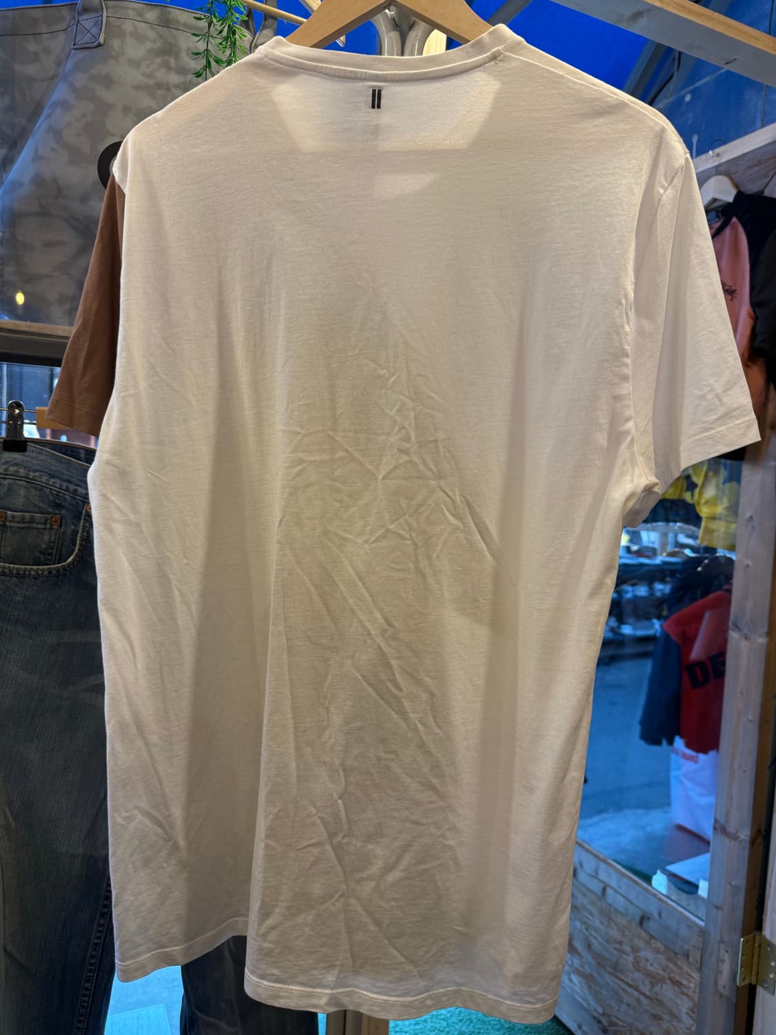 닐바렛 번개 패턴 배색 반팔 티셔츠 상품이미지4