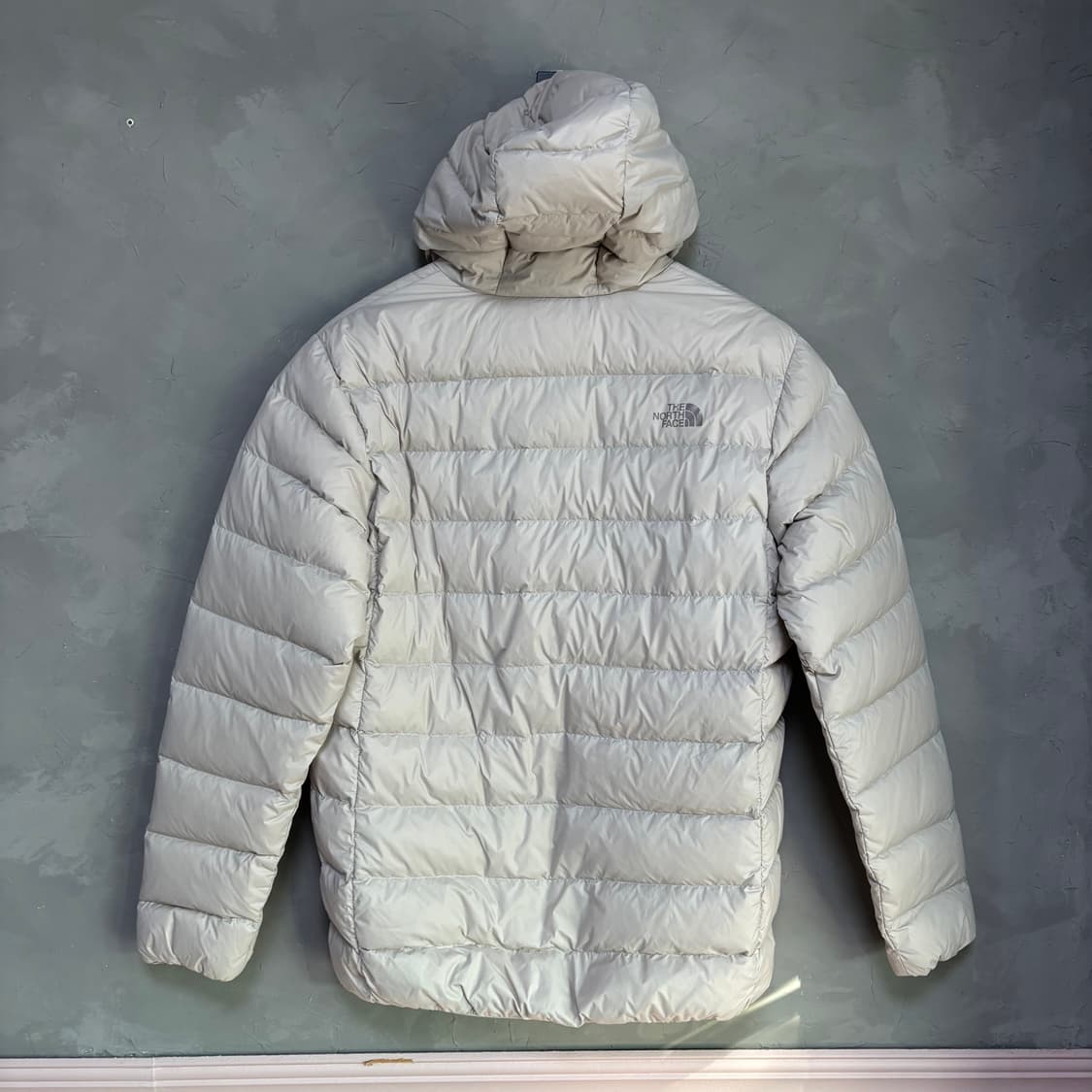 노스페이스 버몬트 구스다운 경량 패딩 샌드 화이트 상품이미지4