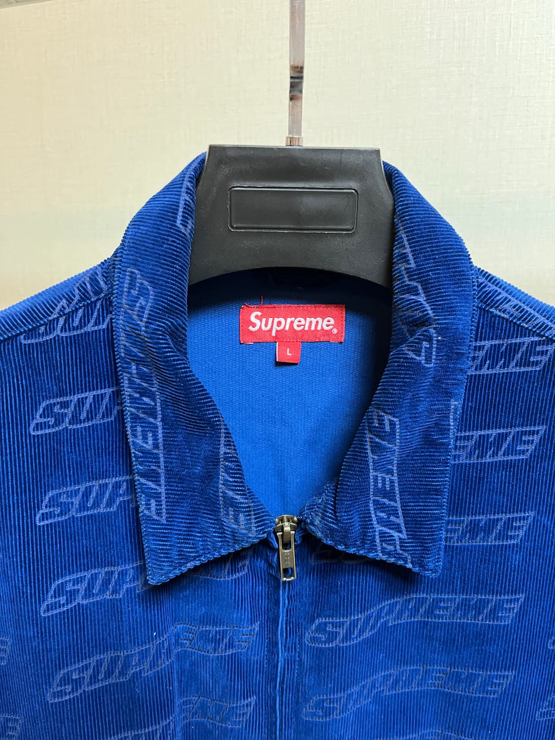 Supreme Debossed logo Jacket 상품이미지2