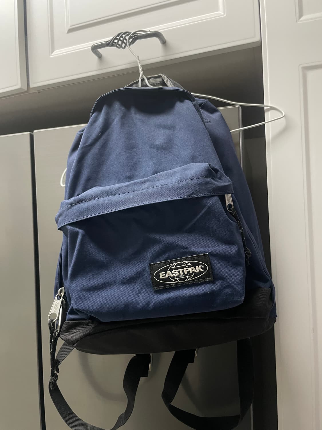 이스트팩 백팩 네이비 상품이미지3