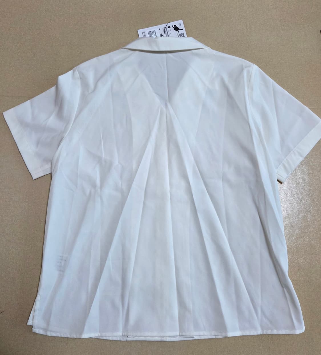 (1/20까지 할인)스파오 반팔 블라우스 S 상품이미지2