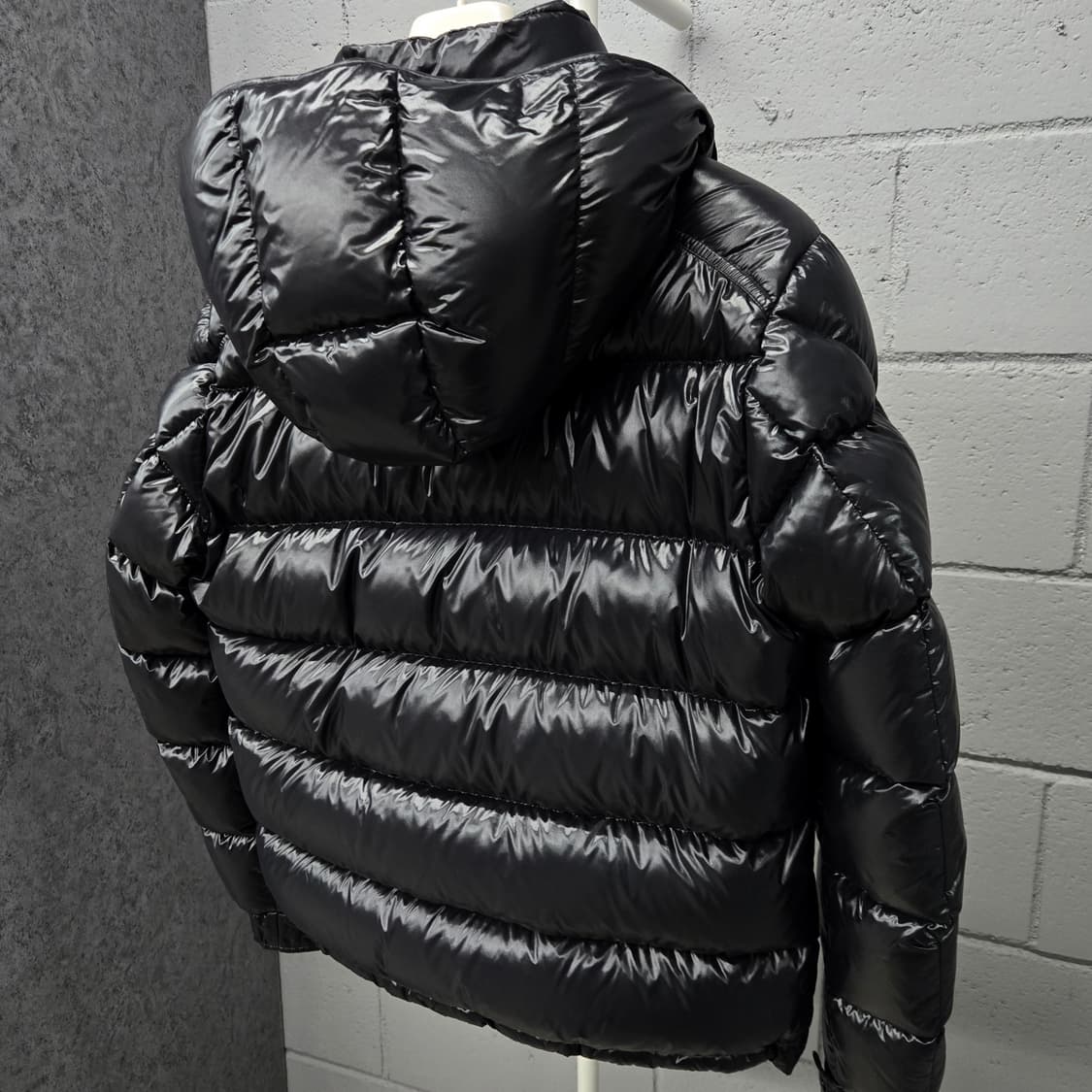 몽클레어 MAYA 마야 유광 패딩 2사이즈 상품이미지6