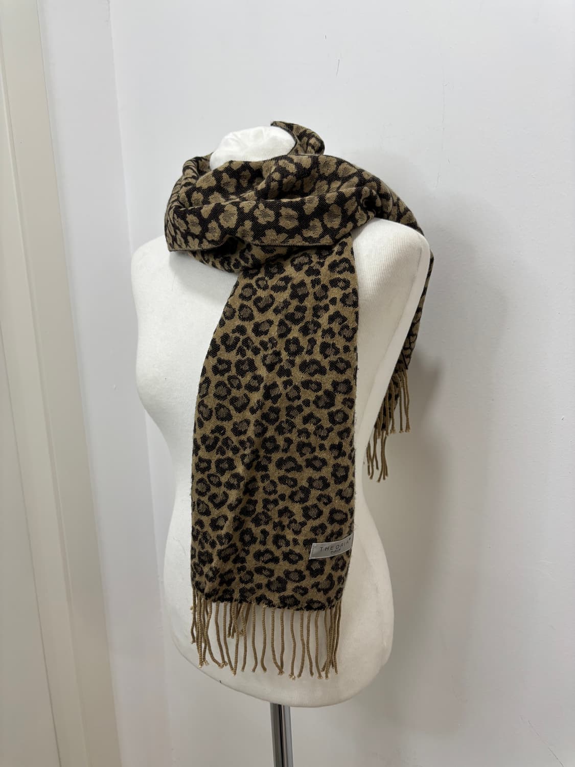 Theoria 브라운 호피 레오파드 머플러 목도리 상품이미지1
