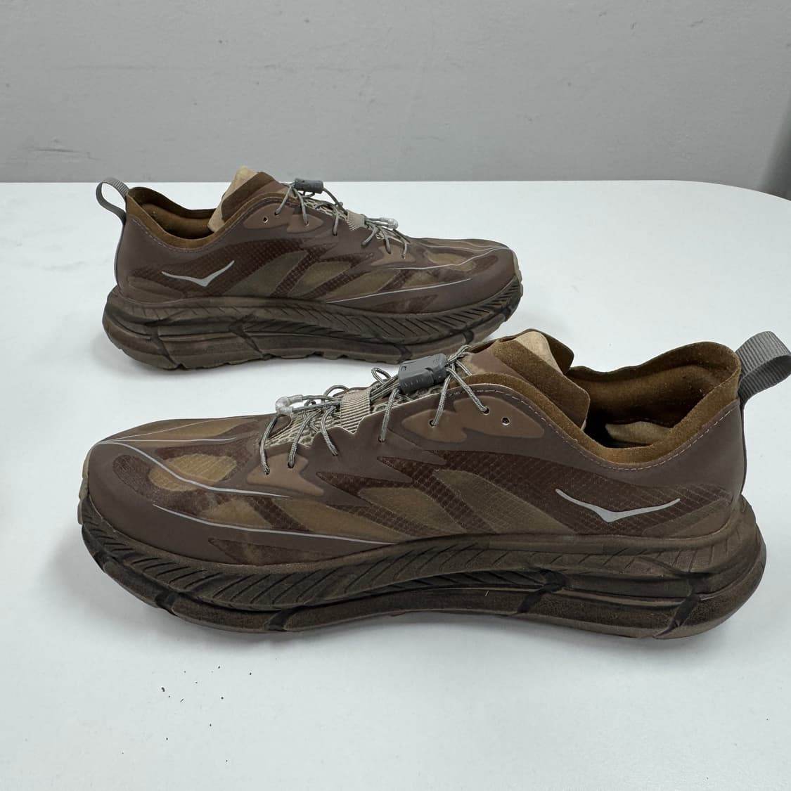 호카 x 새티스파이 마파테 스피드 4 라이트 러버 상품이미지4