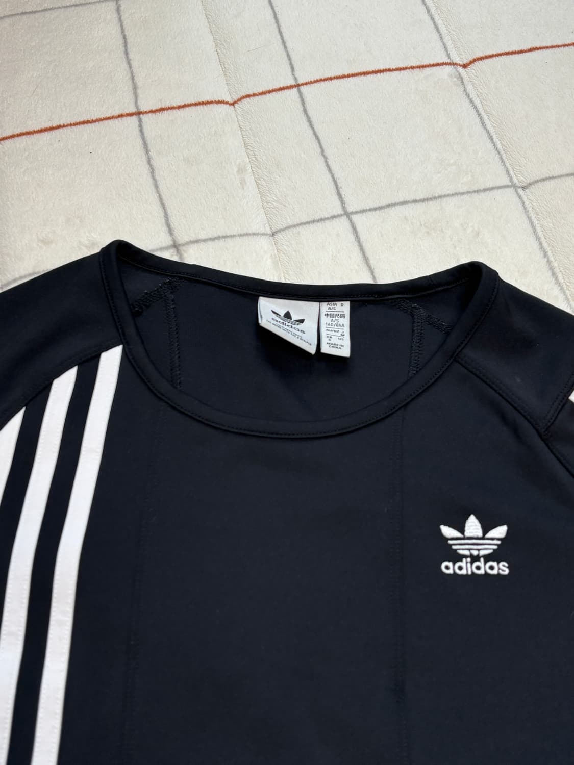 아디다스 파이어버드 크롭 반팔 크롭탑 블랙 상품이미지2