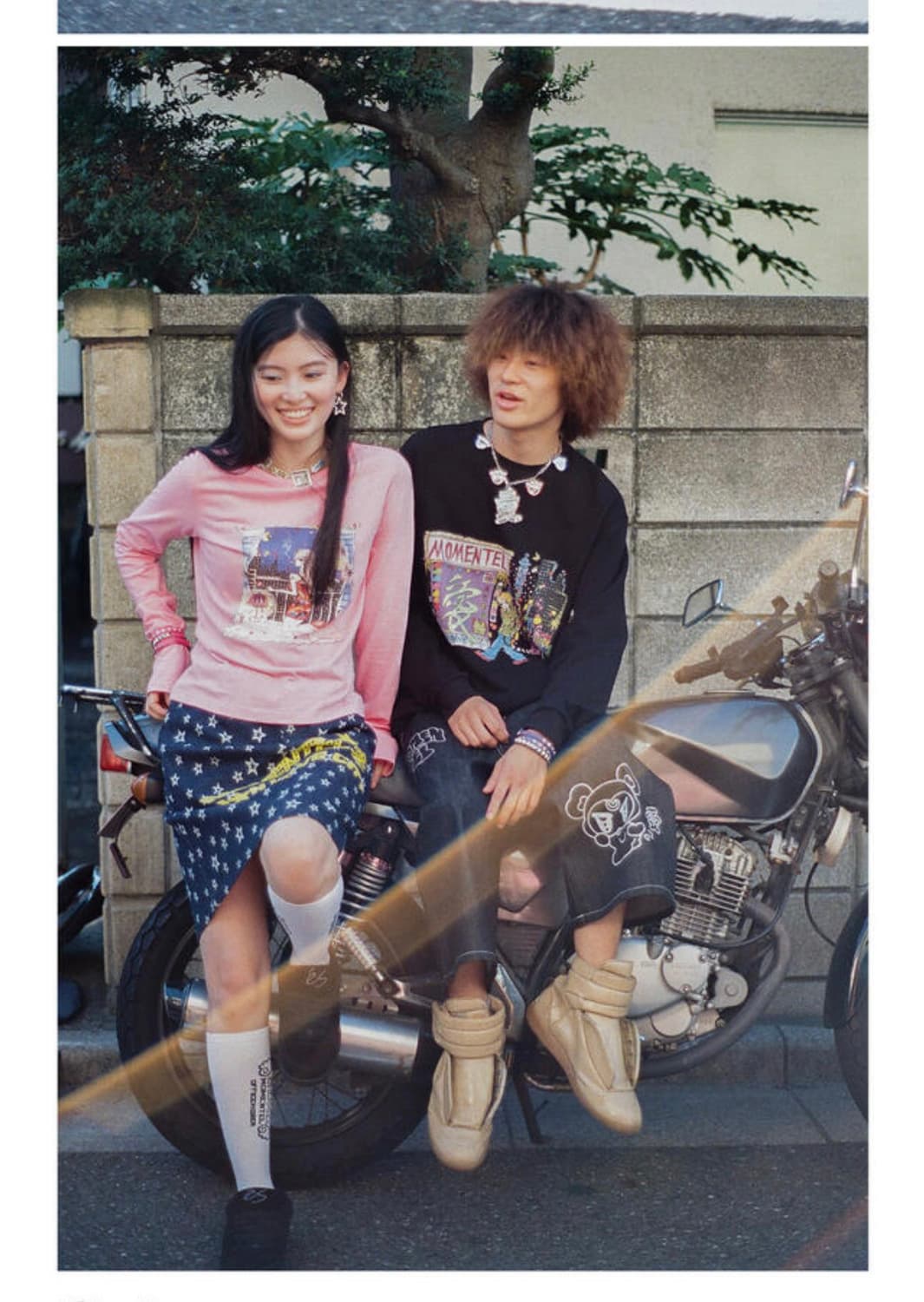 MOMENTEL 핑크 Love City 티셔츠 상품이미지2