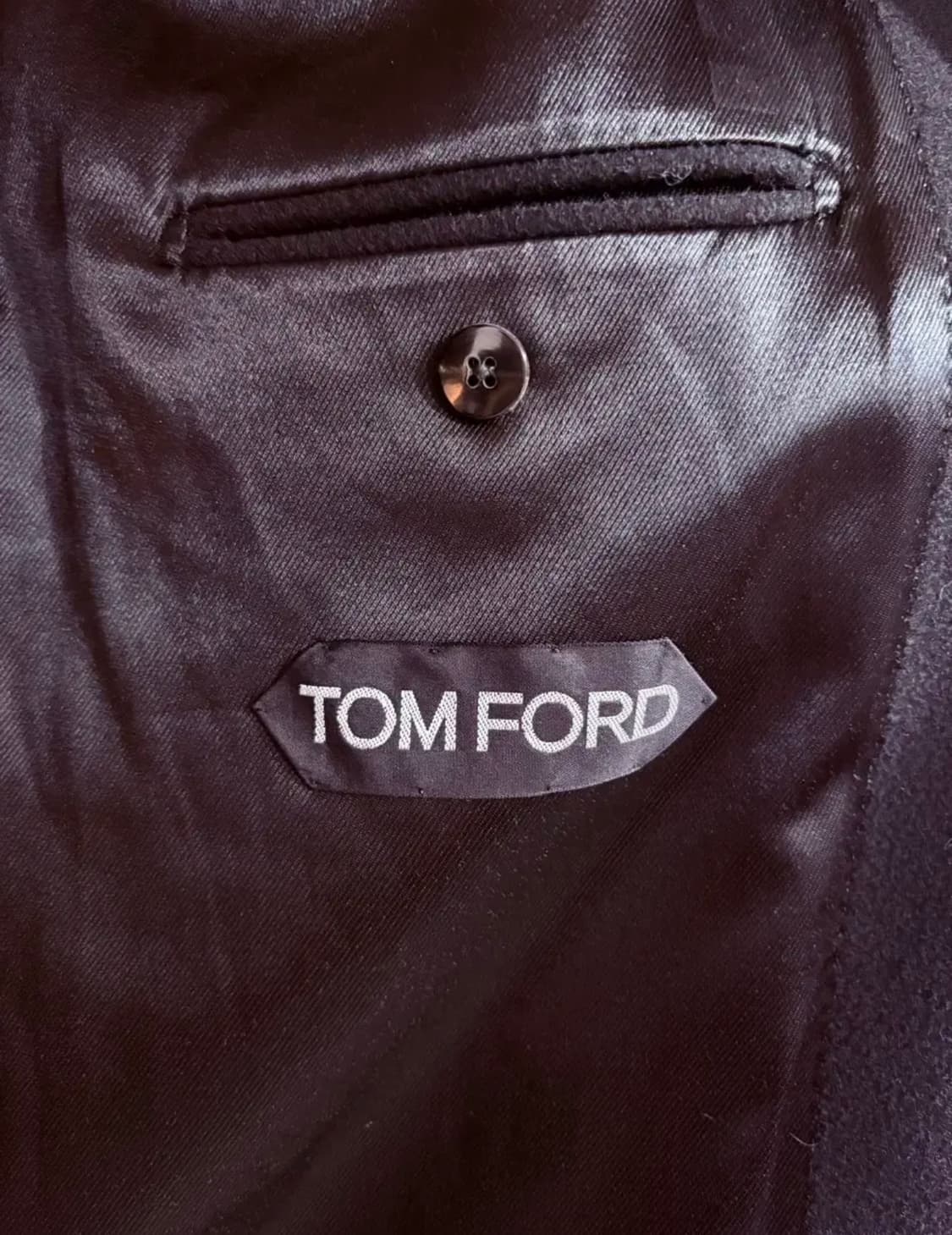 톰포드 캐시미어 오버코트 25FW 블랙 48사이즈 상품이미지2