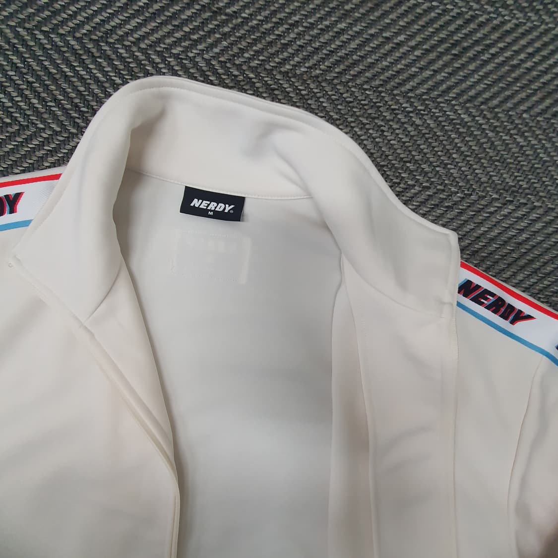 널디 간절기 트랙탑 집업져지 남자105 상품이미지8