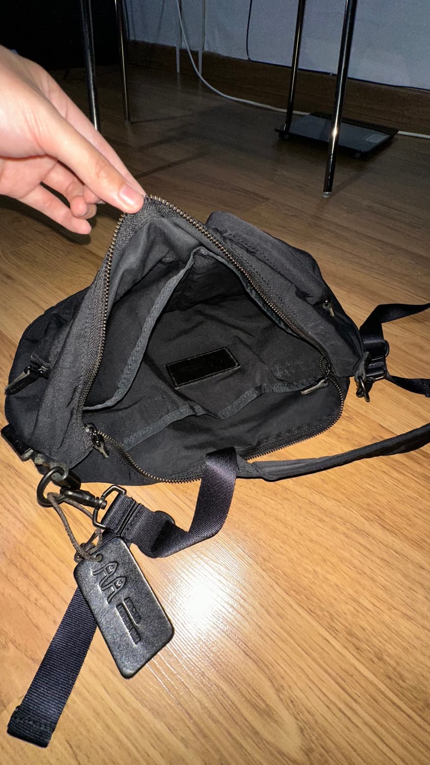 AMIACALVA 아미아칼바_ Gabardine bodybag 상품이미지2