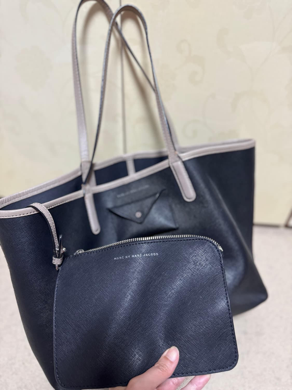 마크 바이 마크 제이콥스 토트백(파우치 포함) 상품이미지4