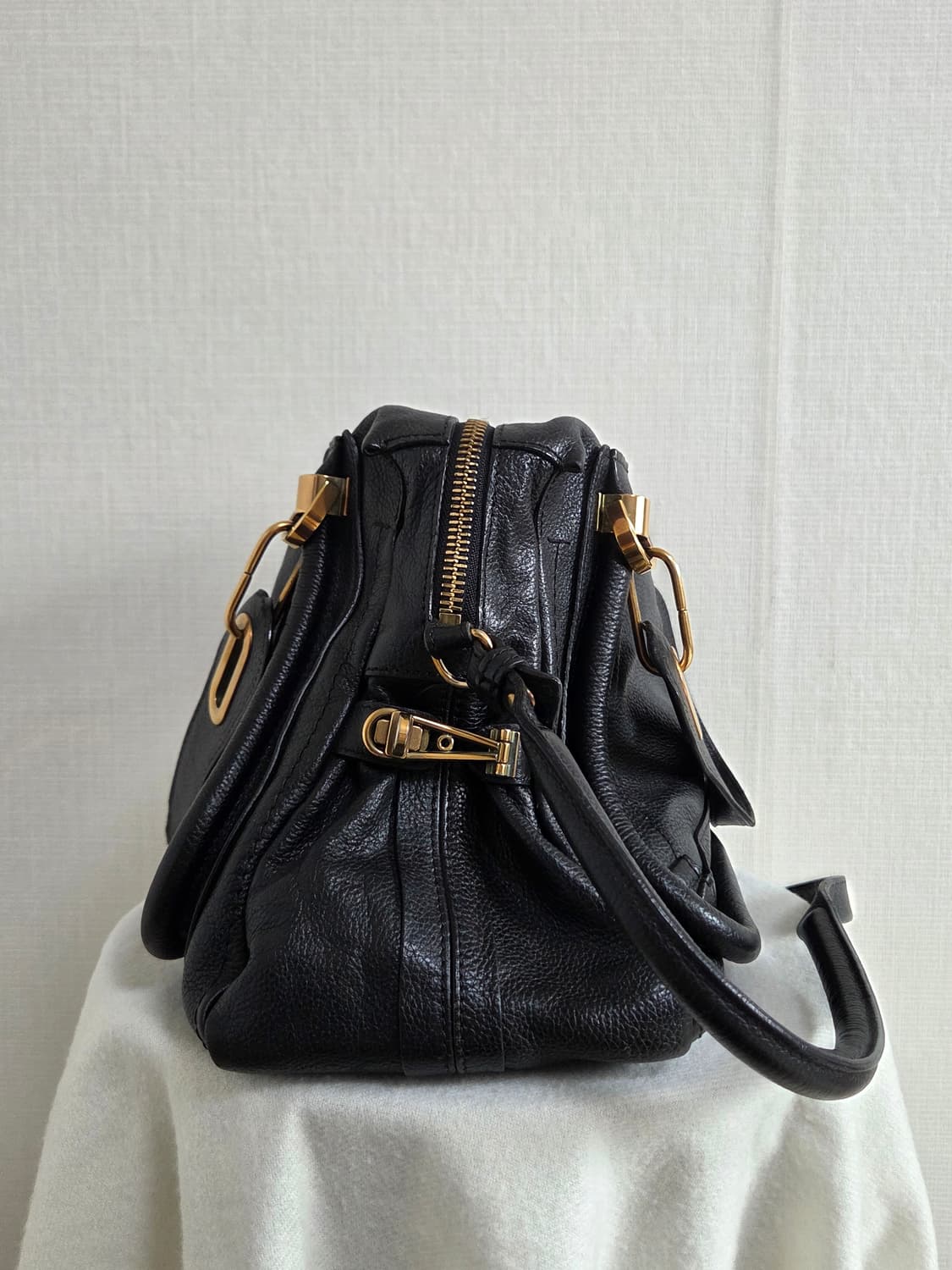 끌로에 파라티 M 토트백 블랙 상품이미지4