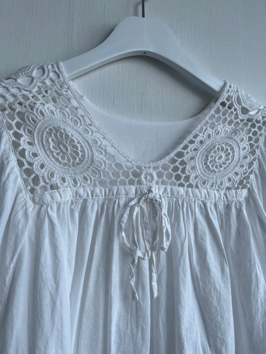 recent piece 레이스 케이프 핏 블라우스 상품이미지2