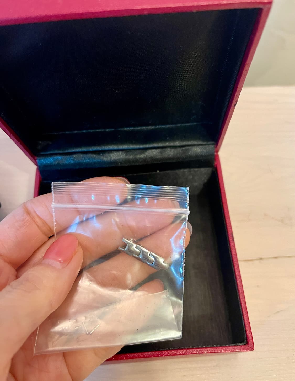 Gucci 구찌 시뇨리아 홀스빗 뱅글 시계 상품이미지5