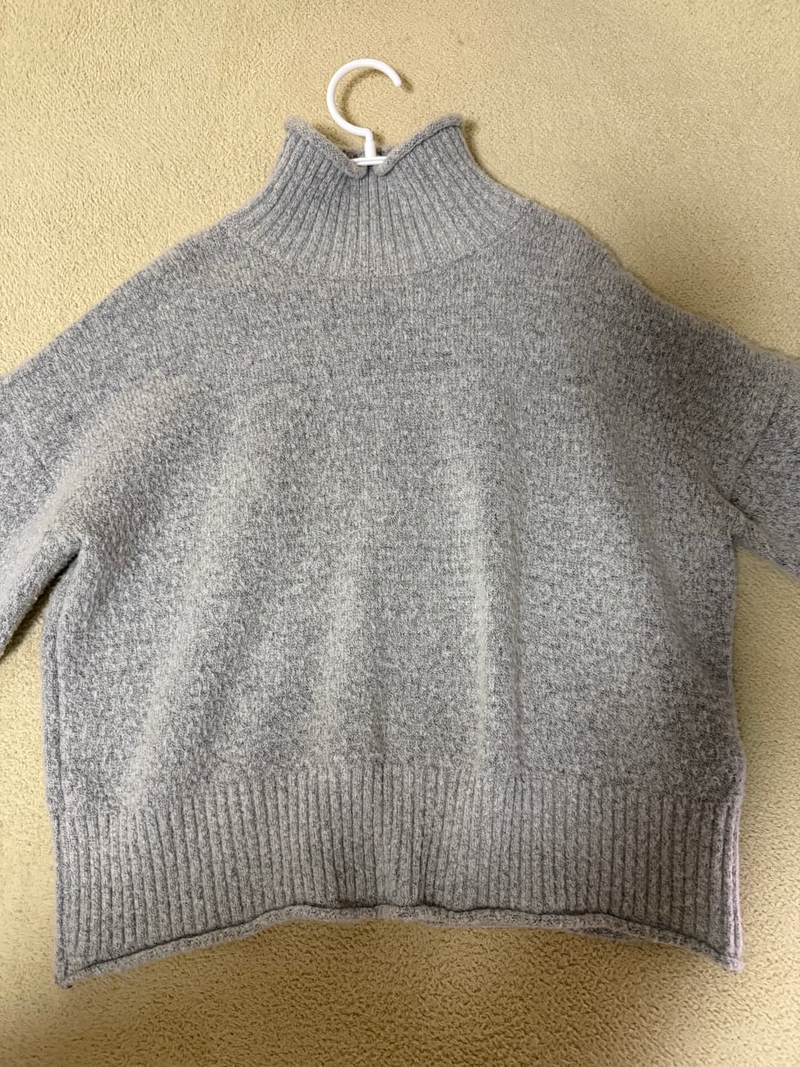 목폴라 터틀넥 니트 상품이미지3