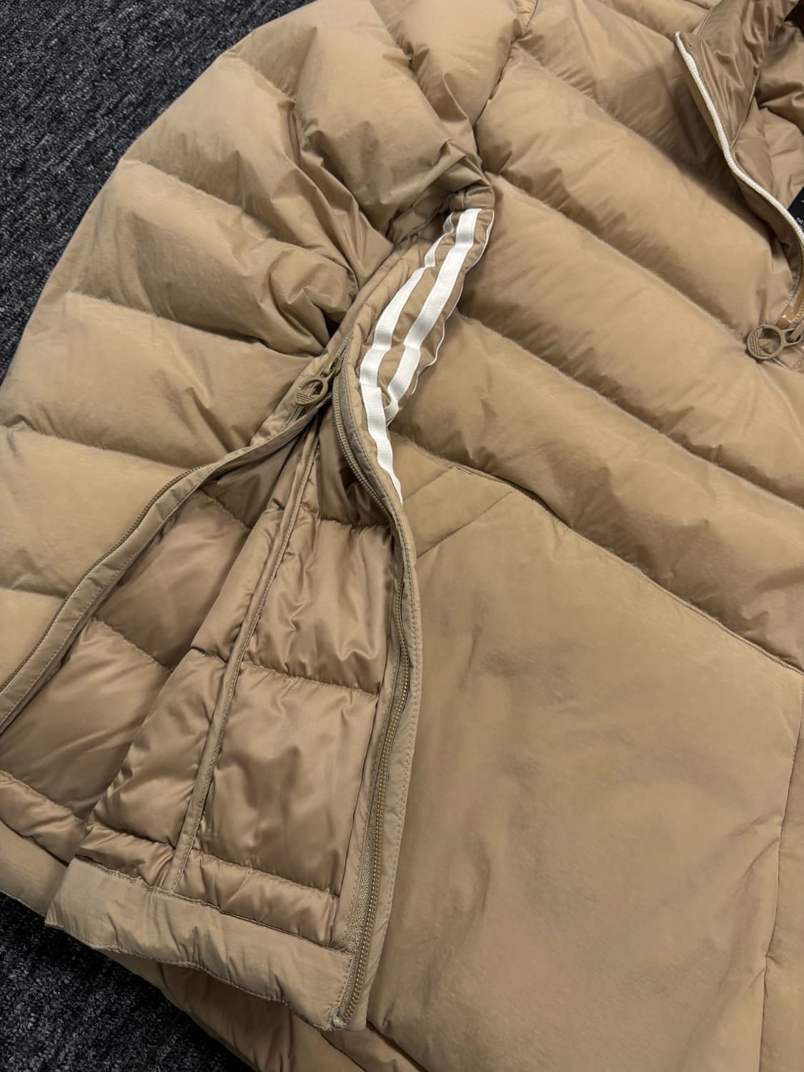 아디다스 라이트웨이트 다운 하프집업  상품이미지5