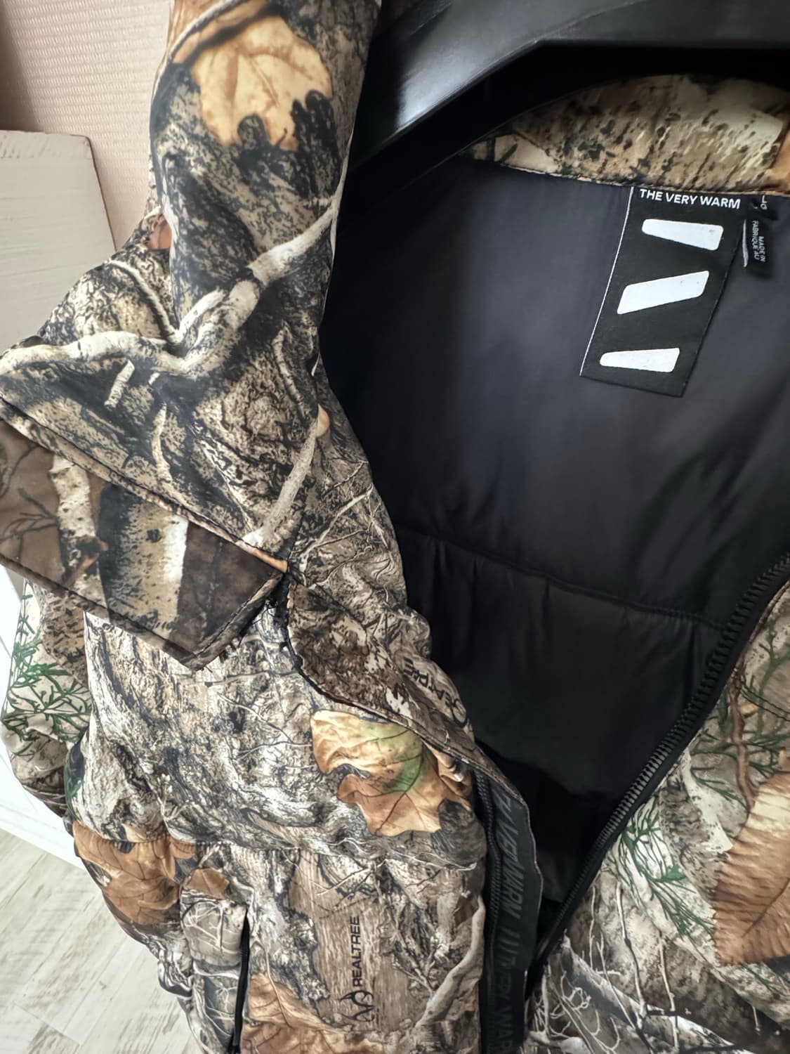 더베리웜 the very warm 리얼트리 콜라보 푸퍼 패딩 상품이미지6