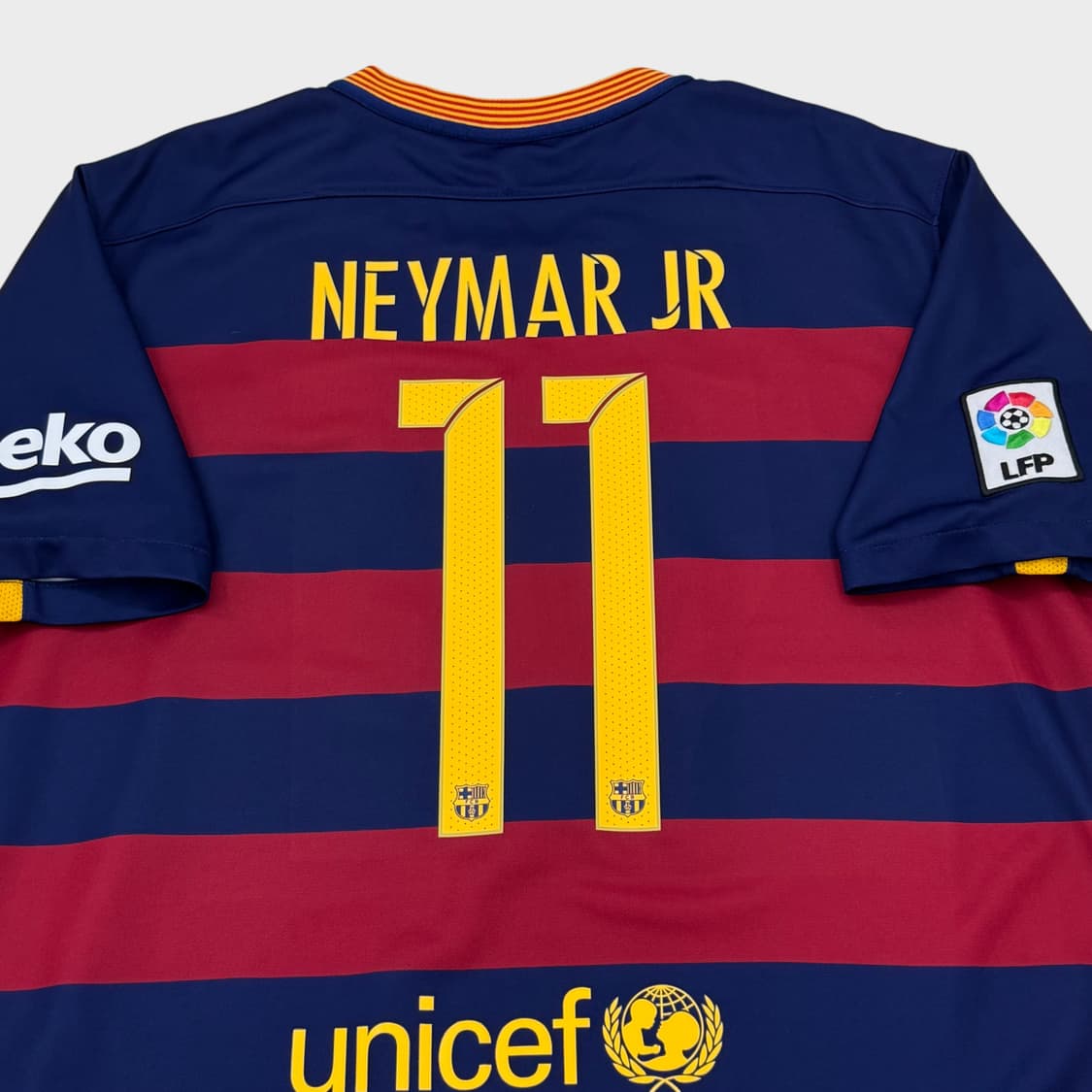 15-16 바르셀로나 홈 No.11 네이마르 상품이미지7
