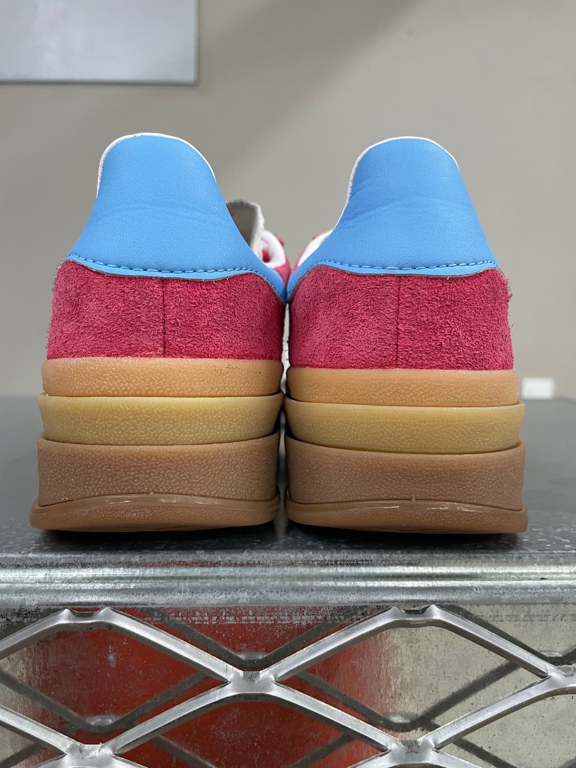 아디다스 가젤 볼드 레드 220 상품이미지3