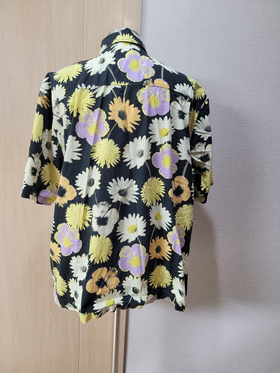 에이치엔엠 H&M 남자 블라워패턴 반팔 셔츠 130 블랙 상품이미지6