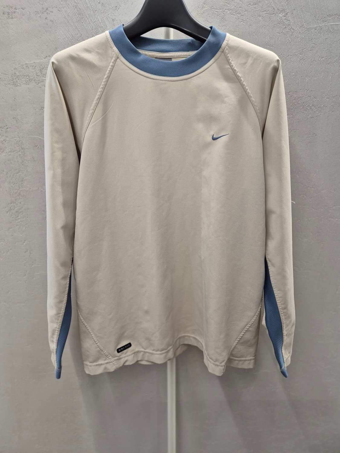나이키 드라이핏 베이지 XL 긴팔 티셔츠 상품이미지2
