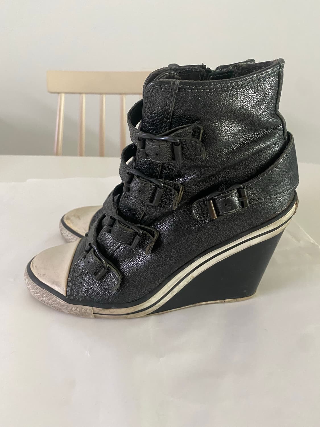 Ash 메탈릭 블랙 웨지스니커즈 상품이미지4