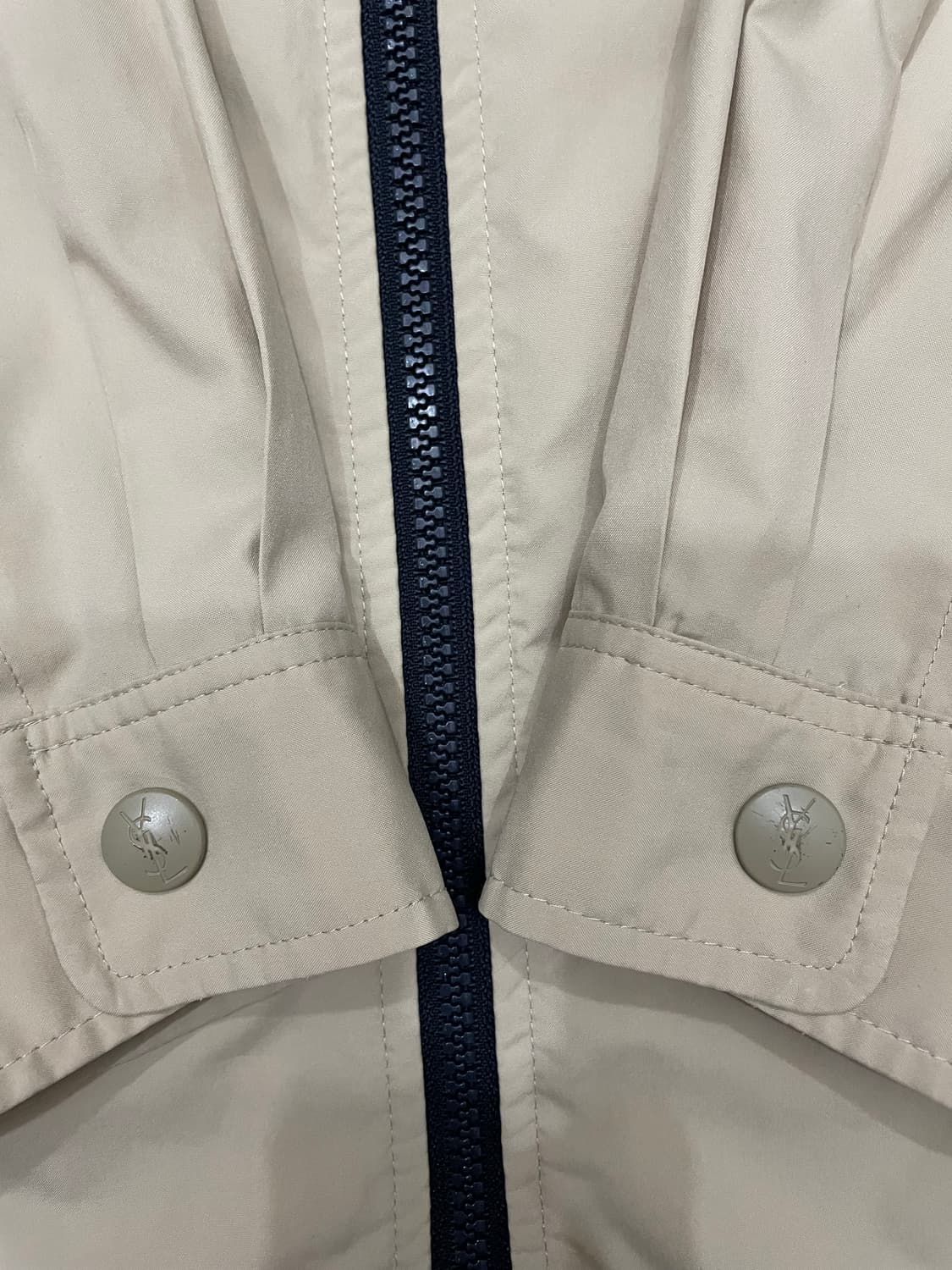 입생로랑 YSL 베이지 바람막이 자켓 상품이미지4