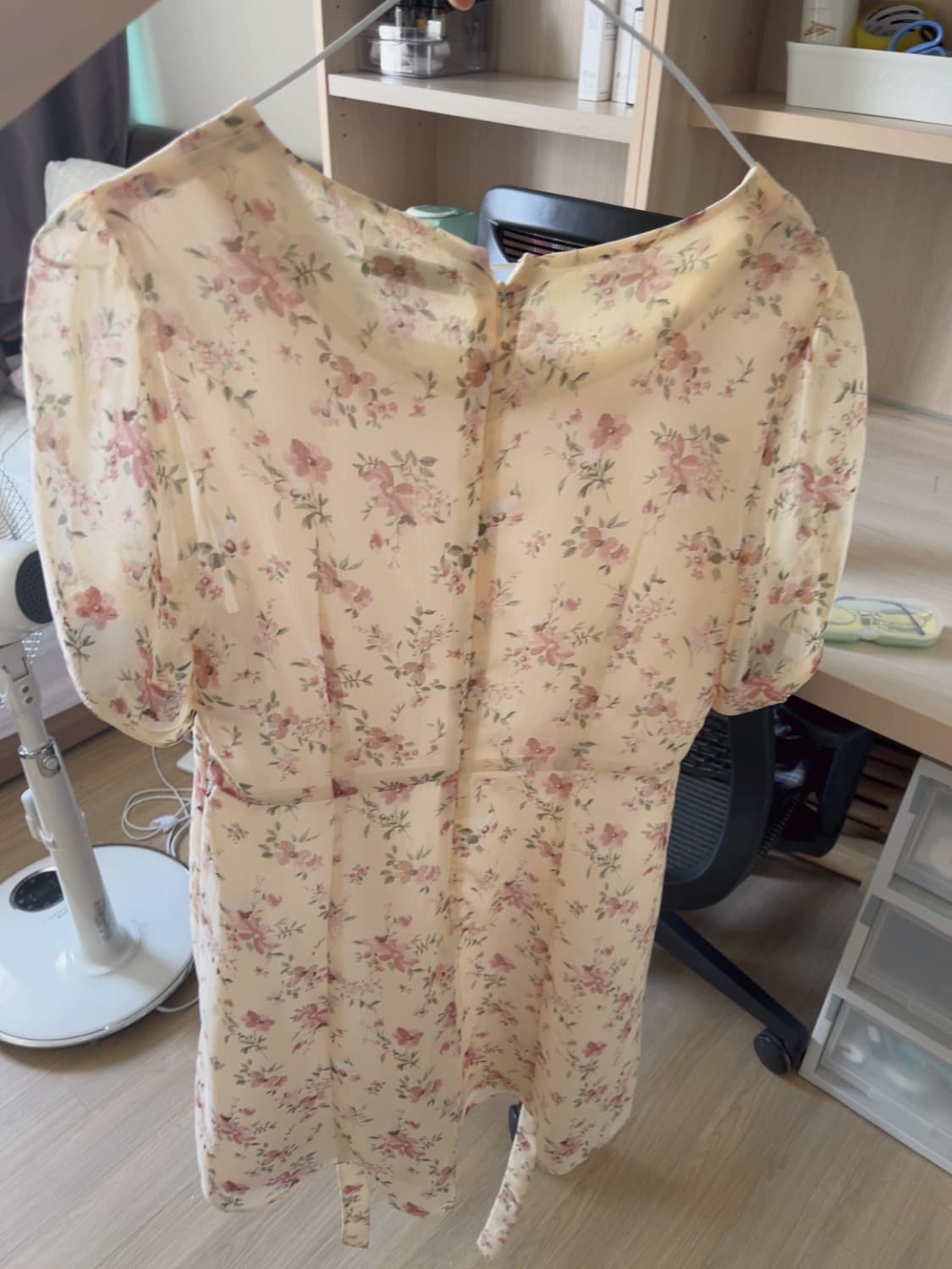 로엠 플라워 스퀘어넥 쉬폰 원피스 (새상품) 상품이미지7