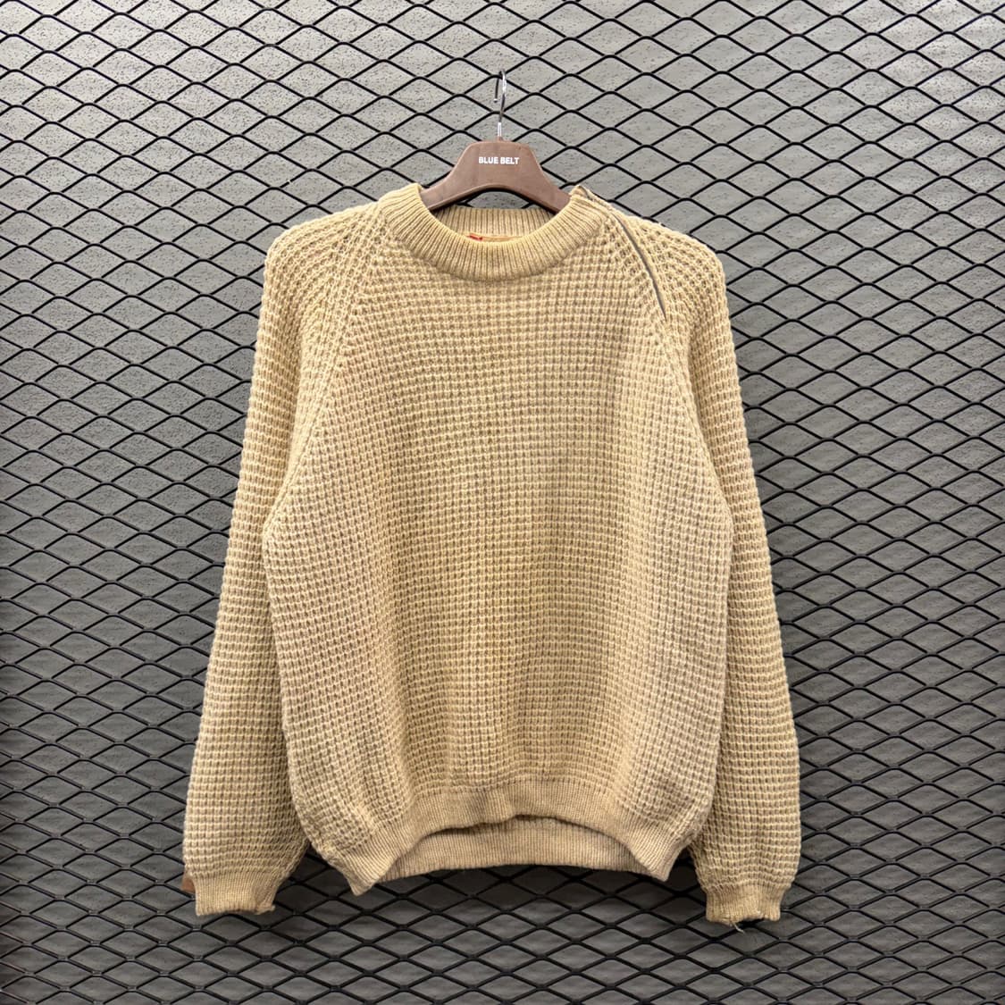 USA VINTAGE 와플 울니트 라운드넥 숄더지퍼 디테일 아이보리 상품이미지2