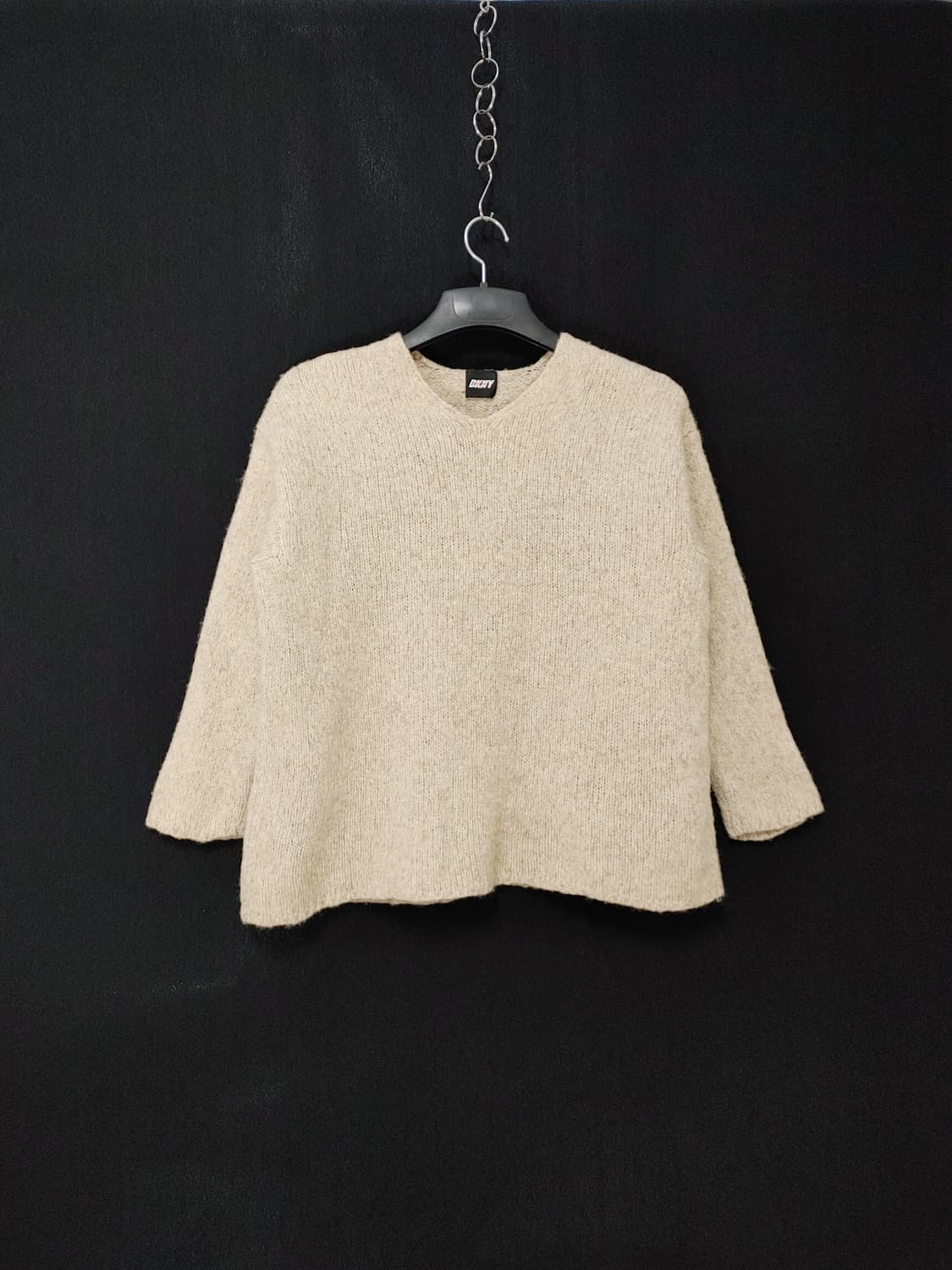 DKNY 디케이엔와이 라운드브이넥 스웨터 상품이미지1