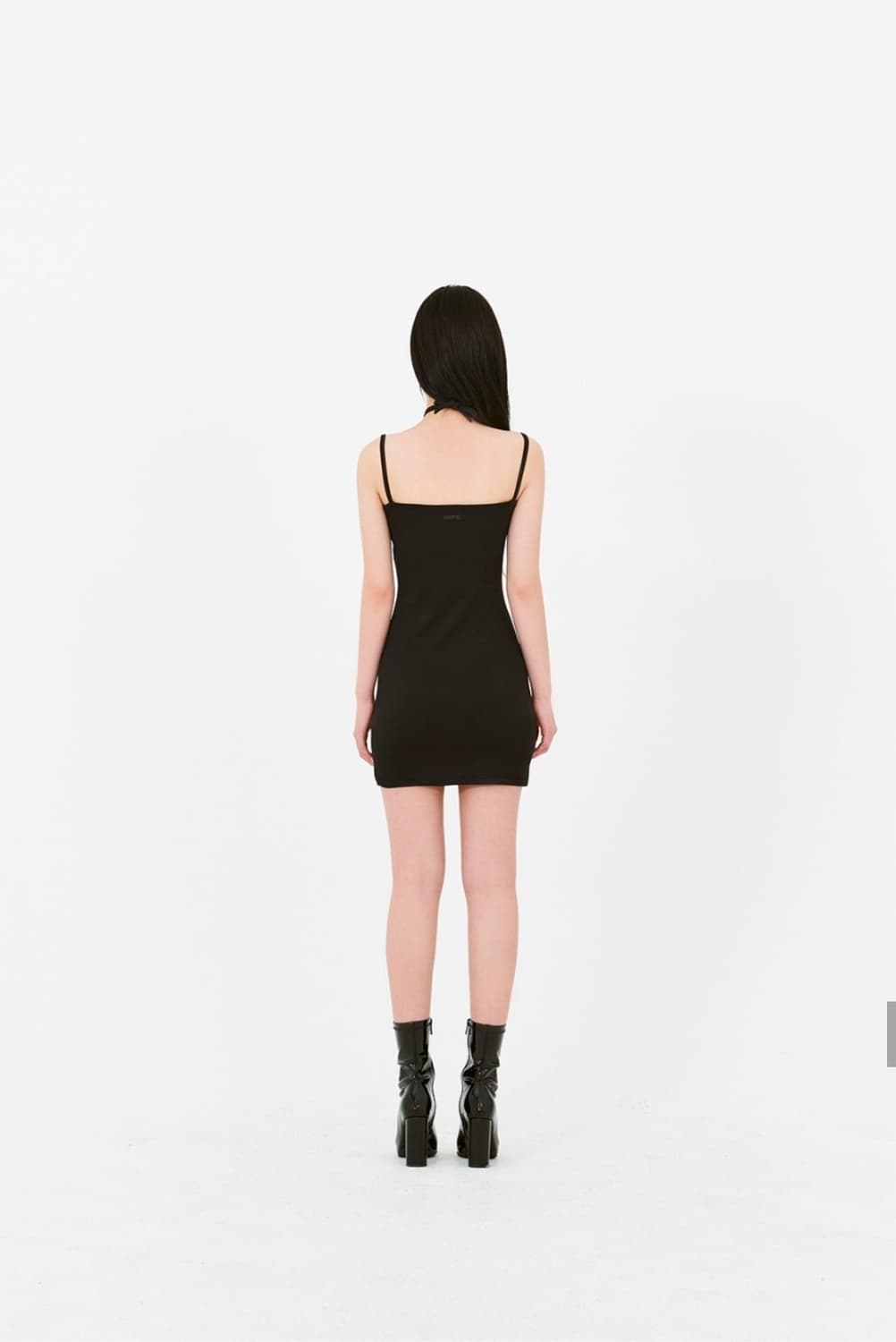 하이드 H 12 홀터 슬리브리스 원피스 (블랙) 상품이미지3