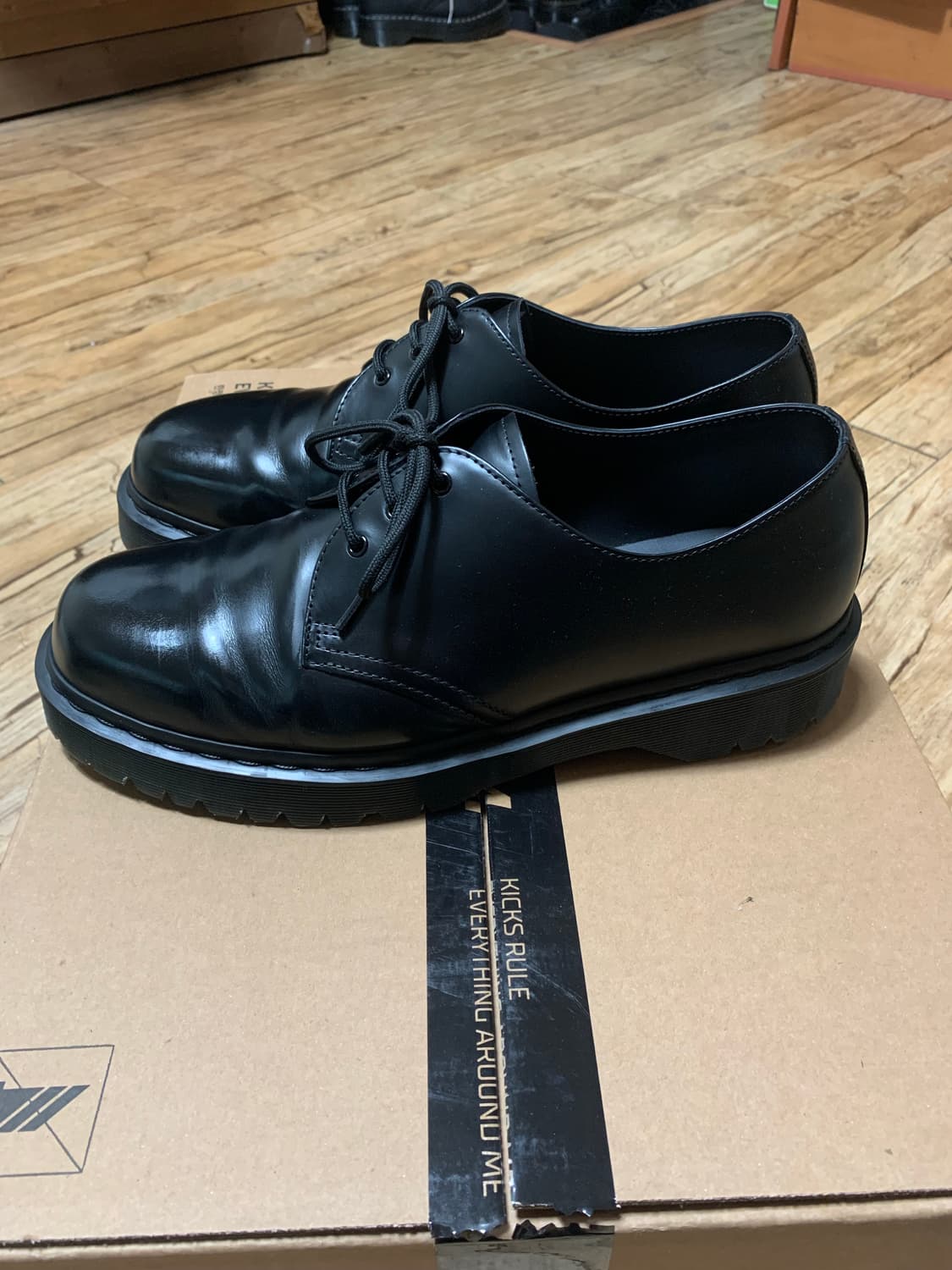 닥터마틴 1461 벡스 모노 스무스 25SS US11 300 상품이미지6