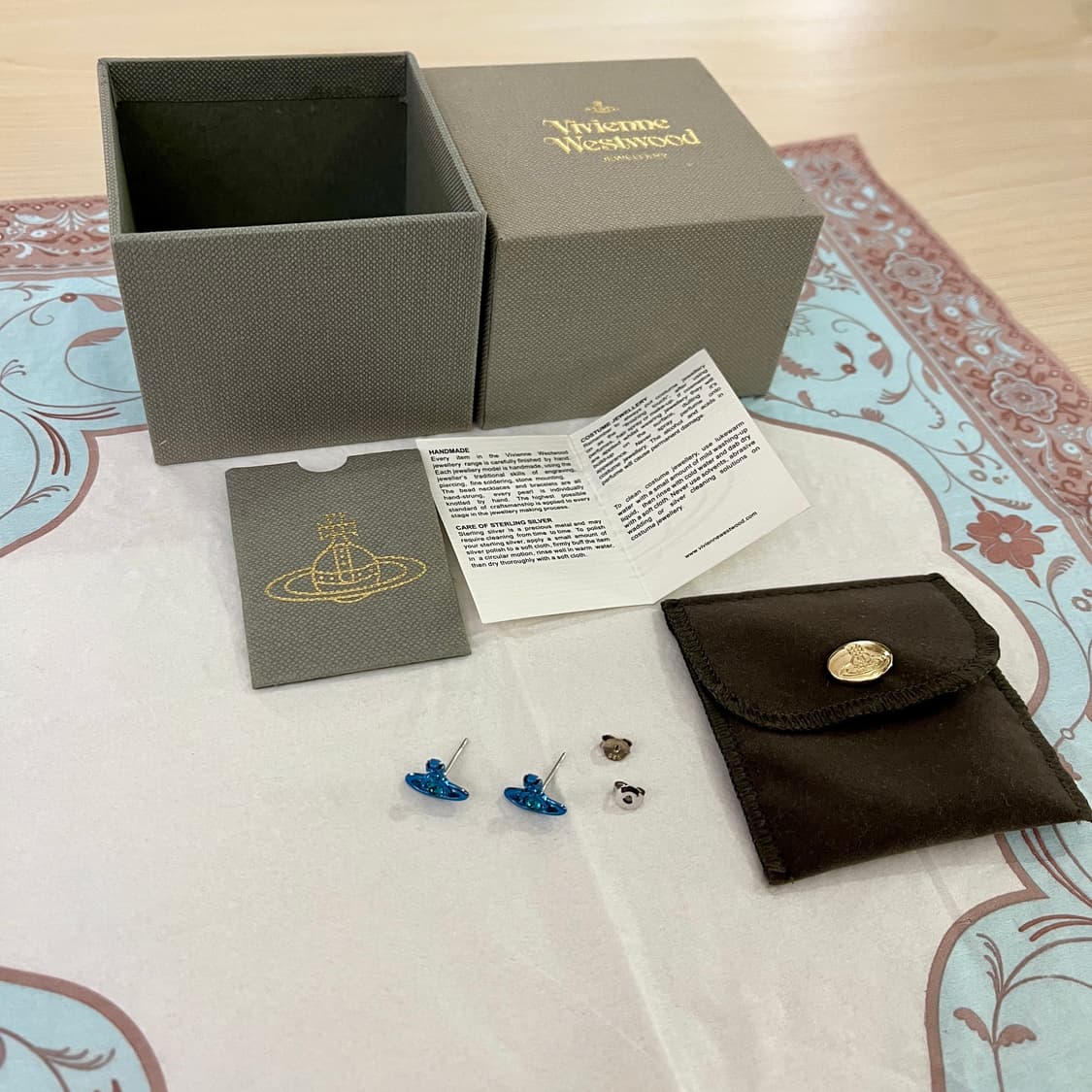비비안웨스트우드 귀걸이(블루사파이어) 상품이미지1