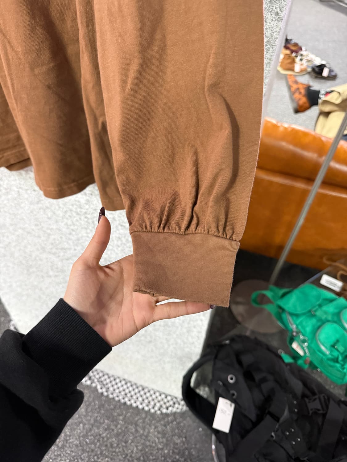 디스이즈네버댓 브라운 그래픽 프린팅 긴팔티 B4368 상품이미지4