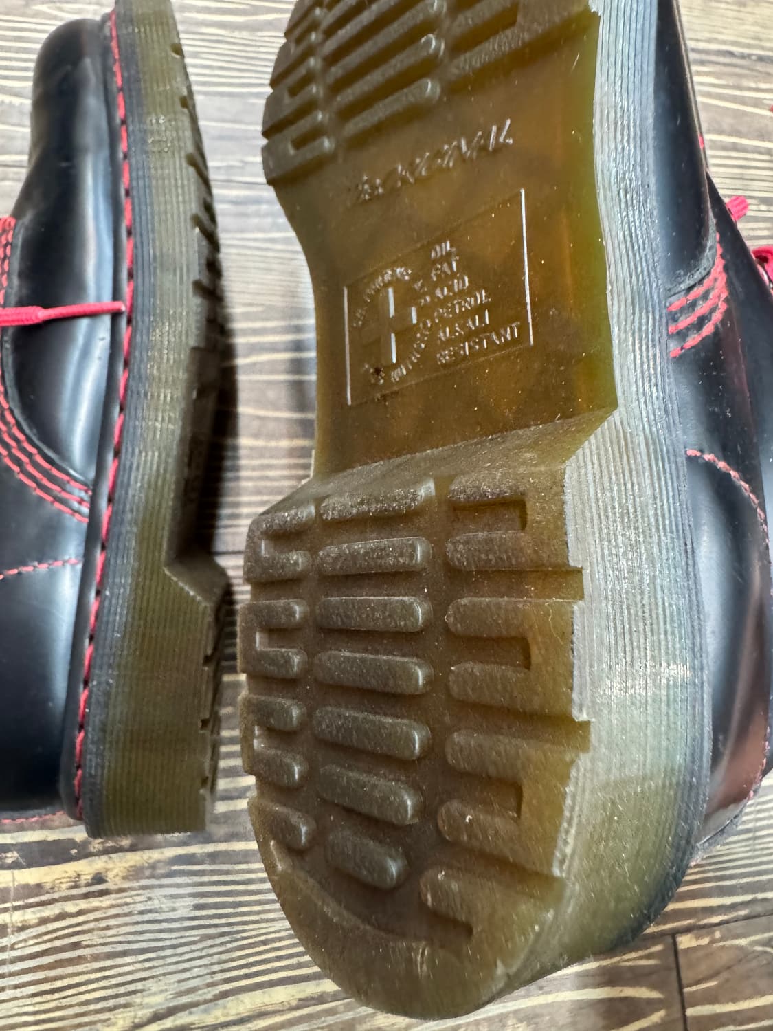 닥터마틴 1460 8홀 레드 스티치 US6(230~235) 상품이미지4