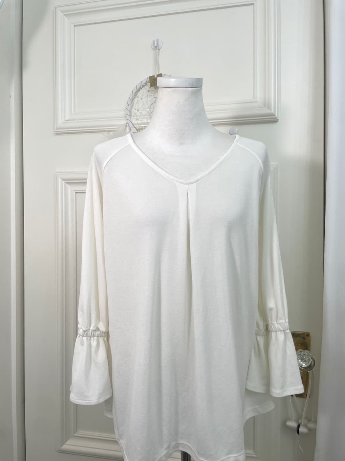 ivory pleats point sleeve shirring top 상품이미지5