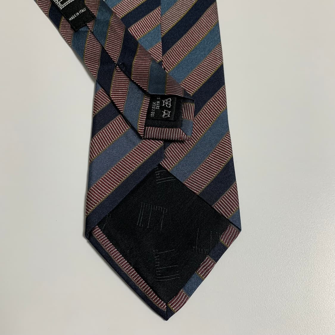 던힐(dunhill) 레지멘탈 클래식넥타이 명품 100실크 이태리 A+ 상품이미지6