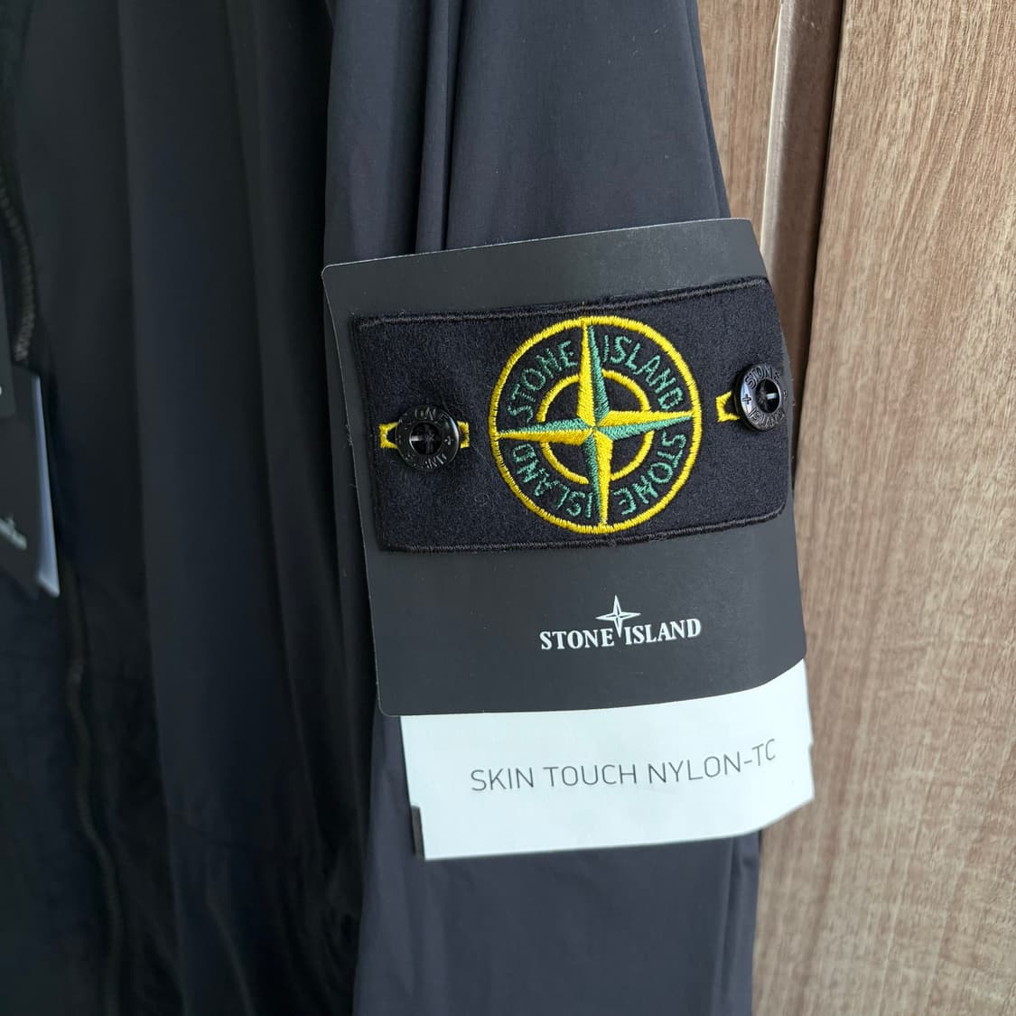 새상품(XL)스톤아일랜드 스킨 터치 나일론 TC 후드 자켓 블랙 상품이미지4