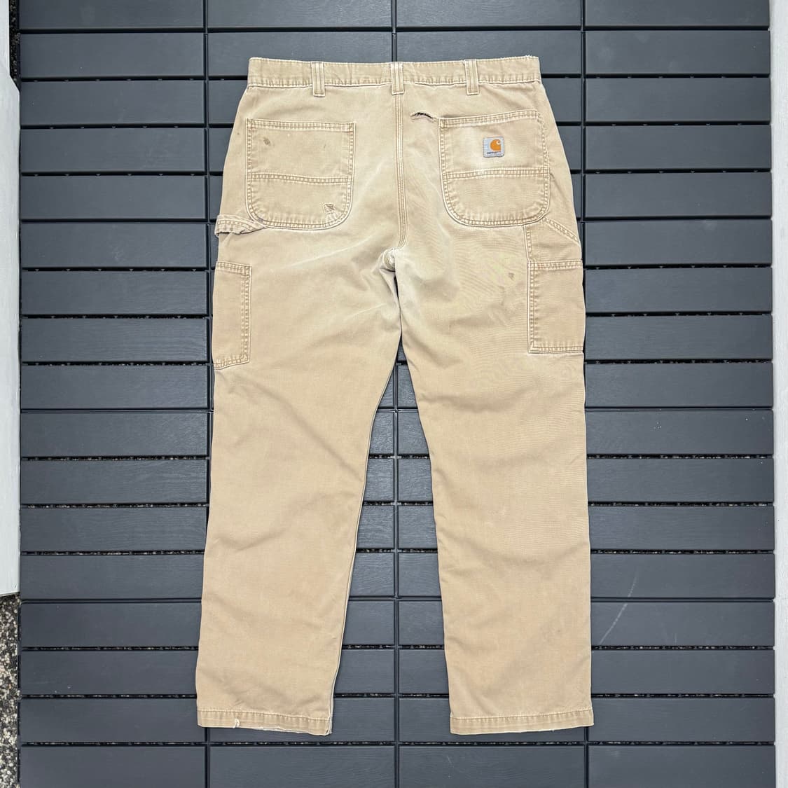 칼하트 러프 에이징 카펜터 워크 팬츠 (36)  상품이미지4