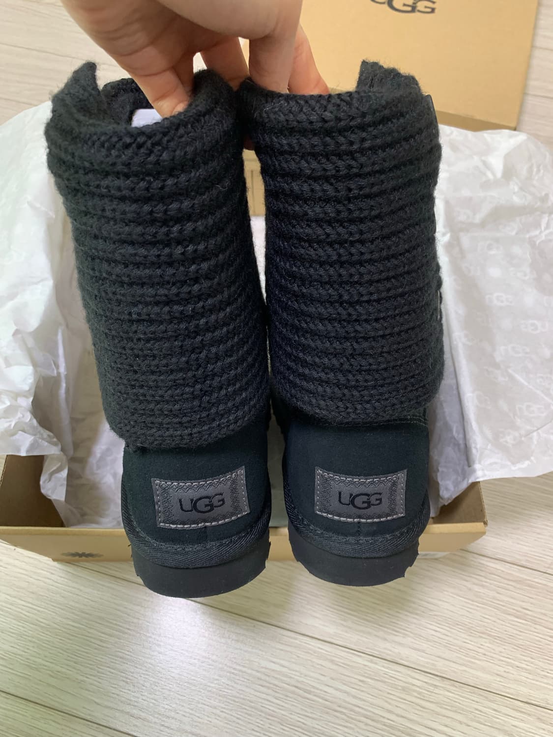 어그 니트부츠 블랙 새상품 풀박 상품이미지4