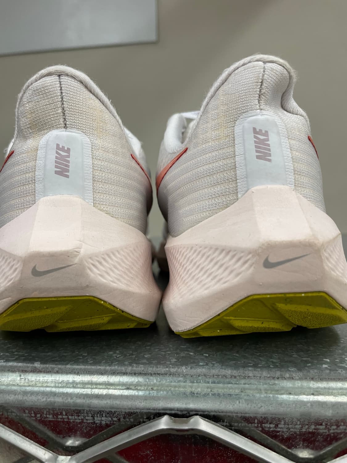 나이키 에어 줌 페가수스39 위스퍼 서밋 화이트 235 상품이미지9