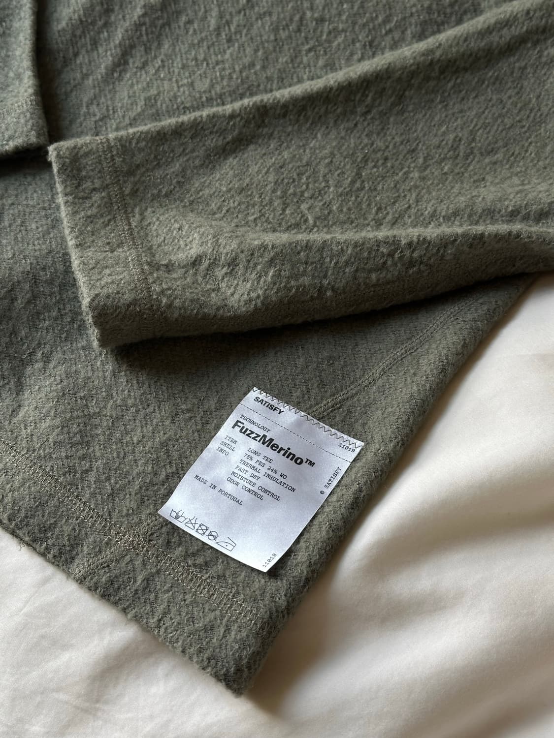 새티스파이 퍼즈메리노 롱슬리브 M satisfy fuzz merino 상품이미지3