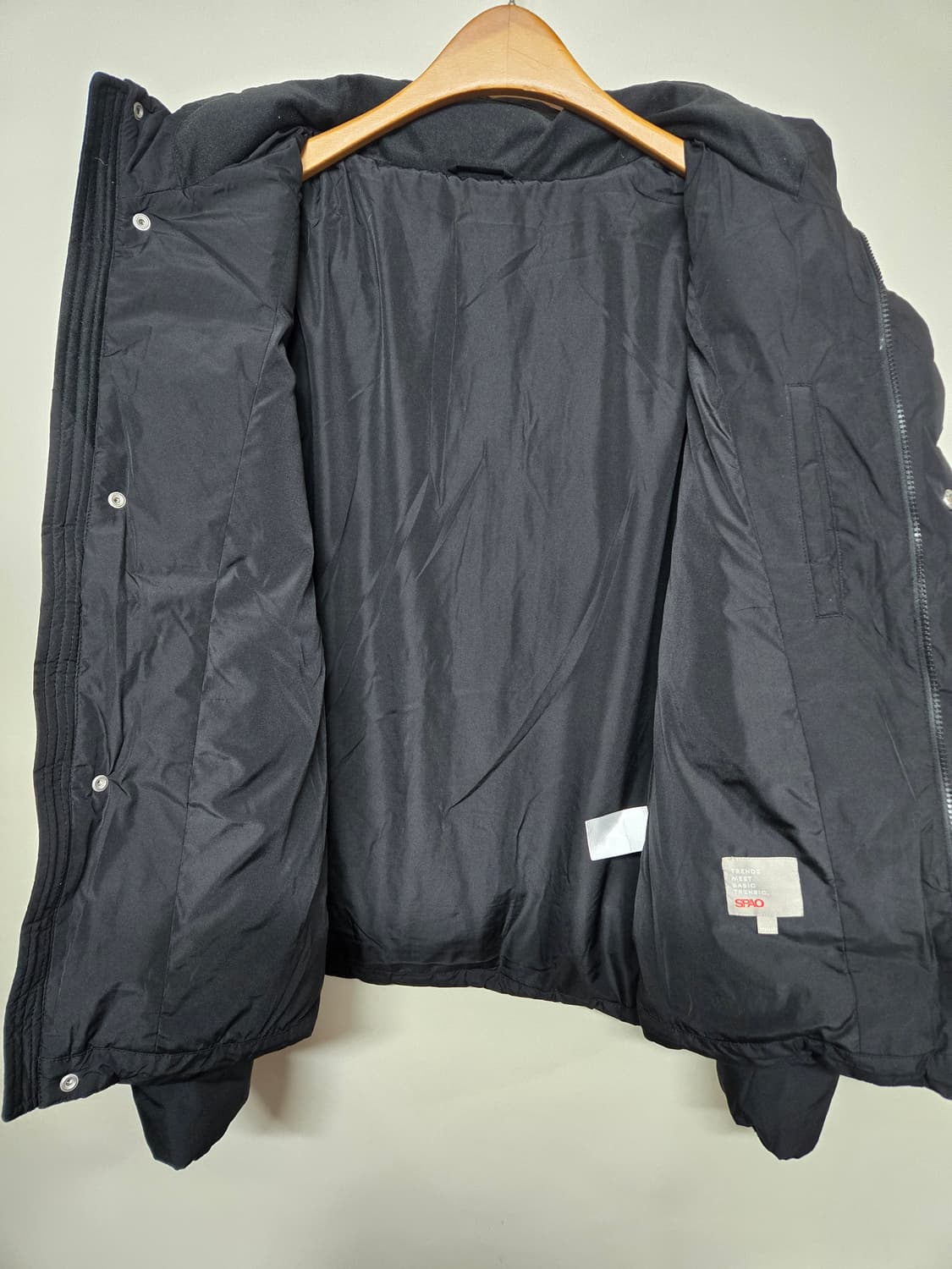 스파오 검정 패딩 L (105/95A) 상품이미지3