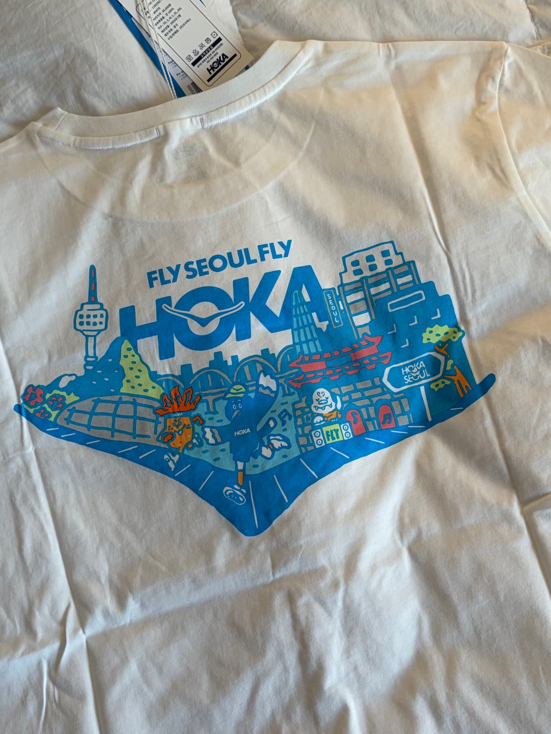 HOKA 서울 에디션 반팔티 XL 상품이미지4